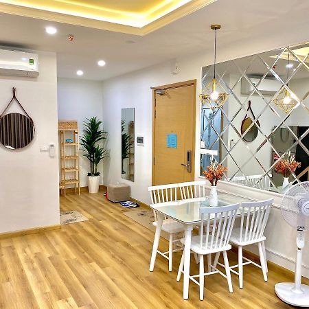 Tms - Pullman Luxury Outlet - High Floor Beach View Bed and Breakfast Quy Nhon Esterno foto