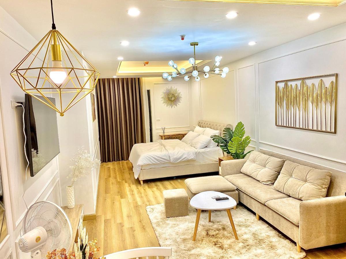 Tms - Pullman Luxury Outlet - High Floor Beach View Bed and Breakfast Quy Nhon Esterno foto