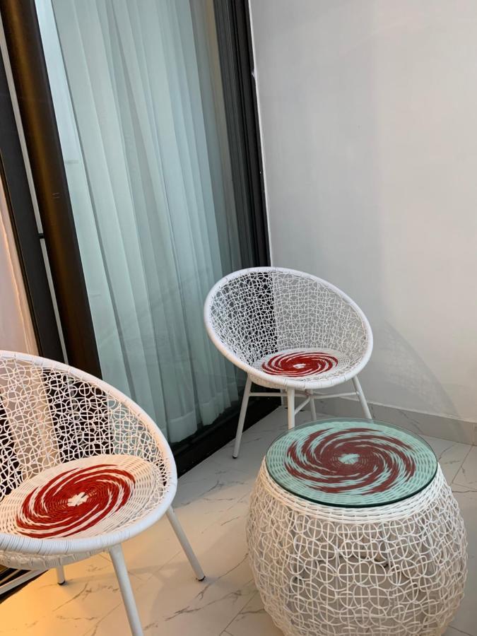 Tms - Pullman Luxury Outlet - High Floor Beach View Bed and Breakfast Quy Nhon Esterno foto
