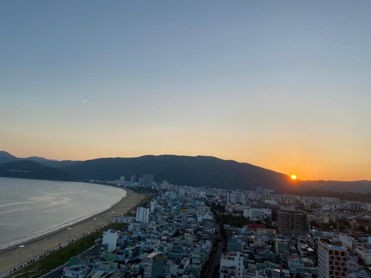 Tms - Pullman Luxury Outlet - High Floor Beach View Bed and Breakfast Quy Nhon Esterno foto