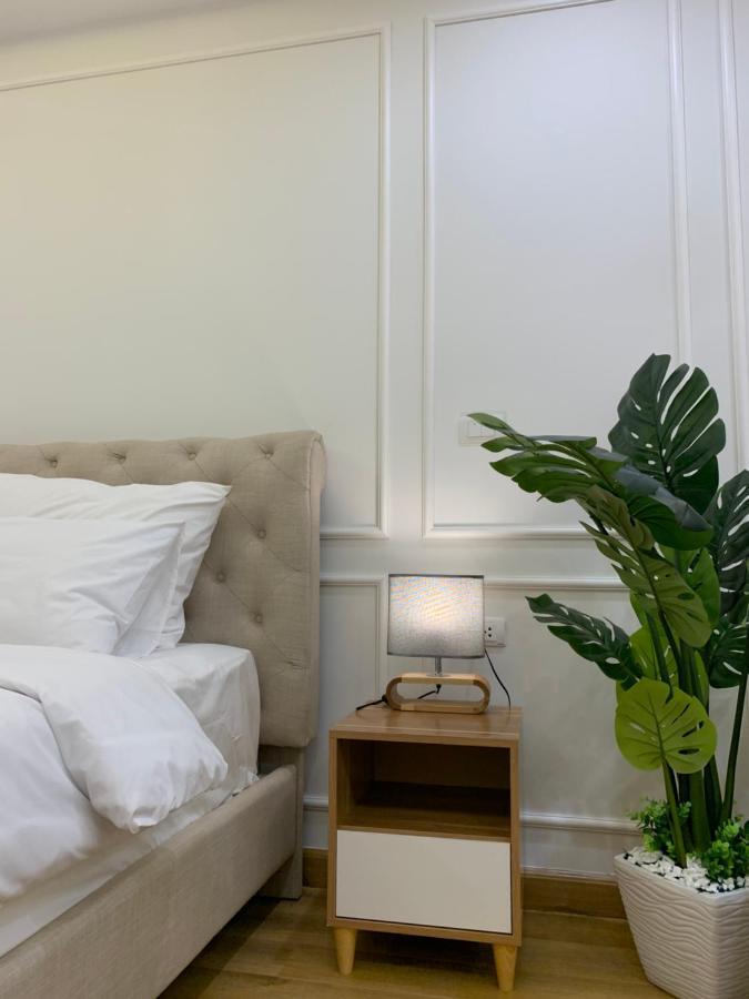 Tms - Pullman Luxury Outlet - High Floor Beach View Bed and Breakfast Quy Nhon Esterno foto