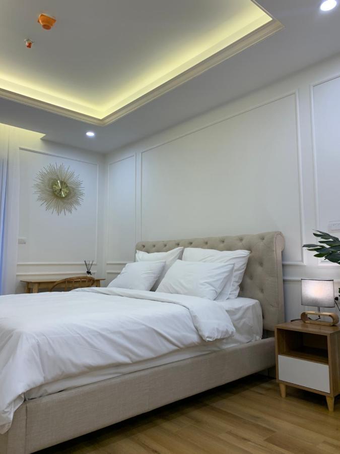 Tms - Pullman Luxury Outlet - High Floor Beach View Bed and Breakfast Quy Nhon Esterno foto